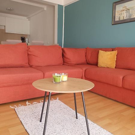 Cozy Two-Bedroom Apartment زادار المظهر الخارجي الصورة