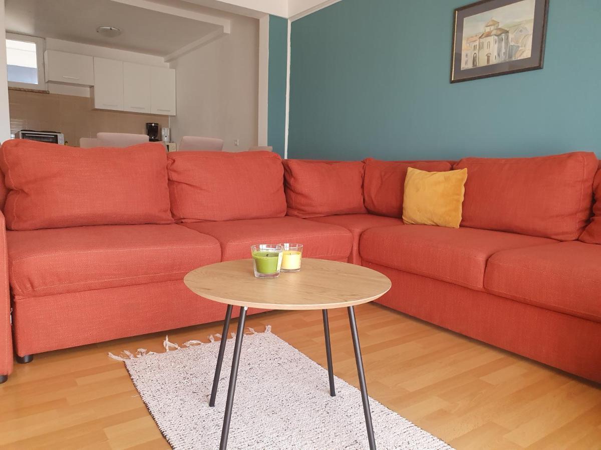 Cozy Two-Bedroom Apartment زادار المظهر الخارجي الصورة