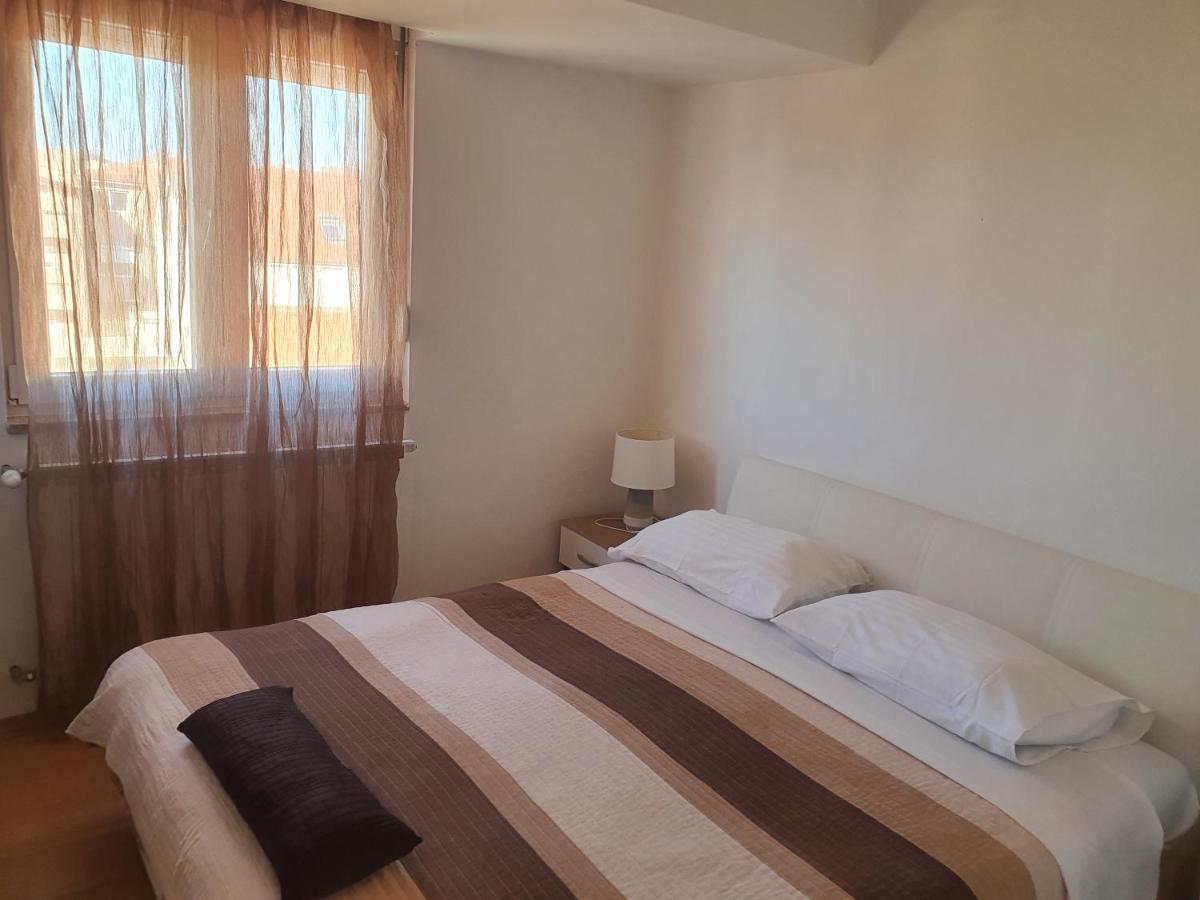 Cozy Two-Bedroom Apartment زادار المظهر الخارجي الصورة